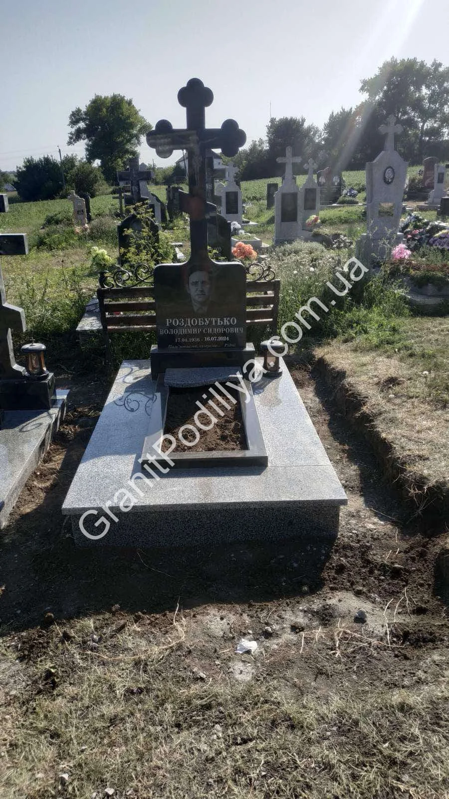 Подвійний пам'ятник з граніту - Кам'янець-Подільський | GranitPodillya